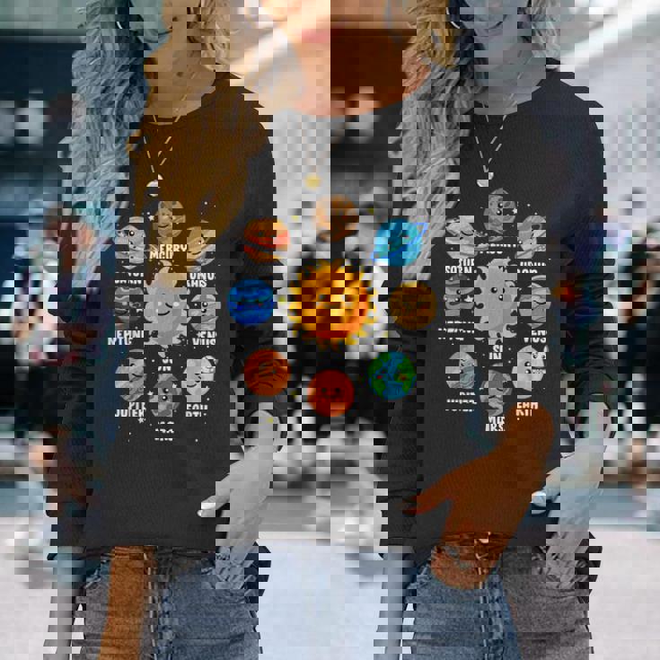 太陽系 9つの惑星 かわいい惑星 恋人 宇宙 天文学 長袖Tシャツ 彼女への贈り物