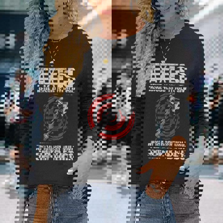 斧投げ ランバージャック ヨガ ゴルフ ファニー 斧投げ ブルズアイ 長袖Tシャツ 彼女への贈り物