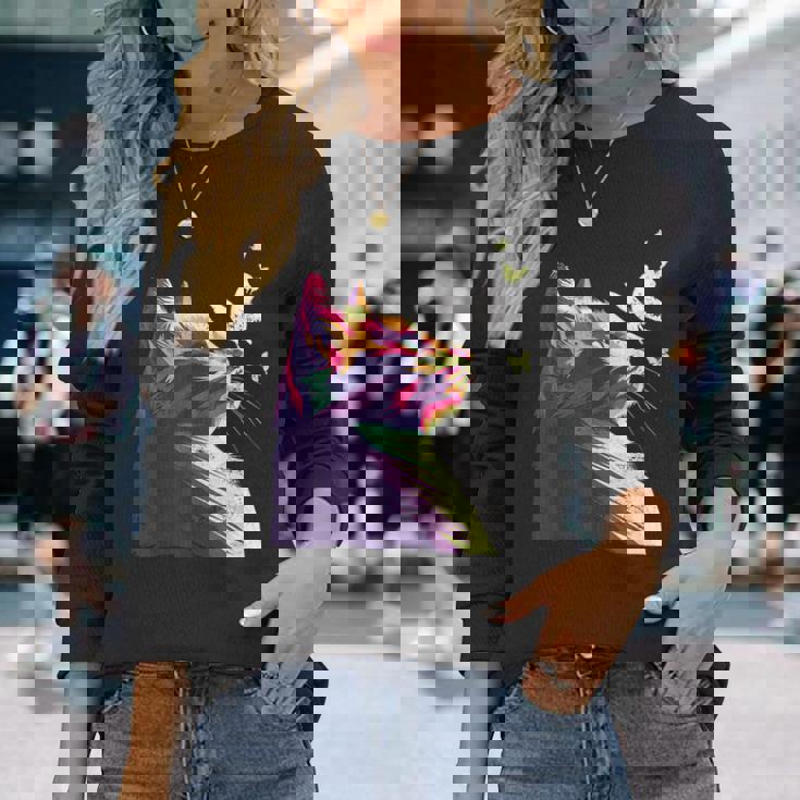 蝶と美しいカラフルな猫、パープル 長袖Tシャツ 彼女への贈り物