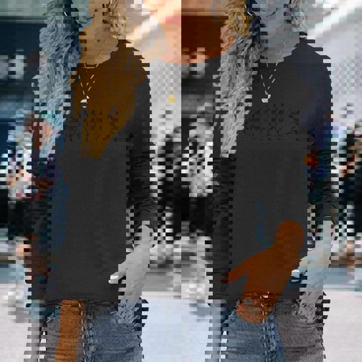 野球のピッチャーへのおかしな人間の進化 長袖Tシャツ 彼女への贈り物