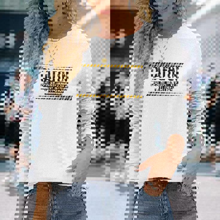 Caution Does Not Play Well With Others 長袖Tシャツ 彼女への贈り物