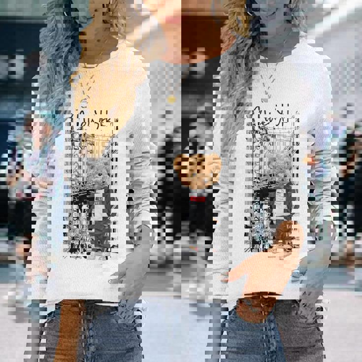 Cool New York City Teddy Bear Illustration Graphic s 長袖Tシャツ 彼女への贈り物