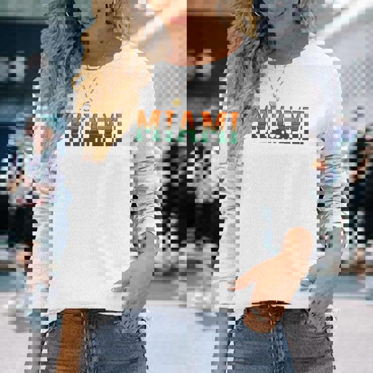 Retro Miamiintage Classic Miami 長袖Tシャツ 彼女への贈り物