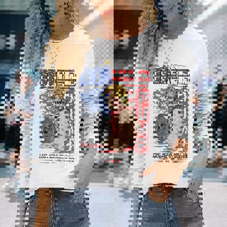 Trump Donald Pump Make Americatrong Again 長袖Tシャツ 彼女への贈り物