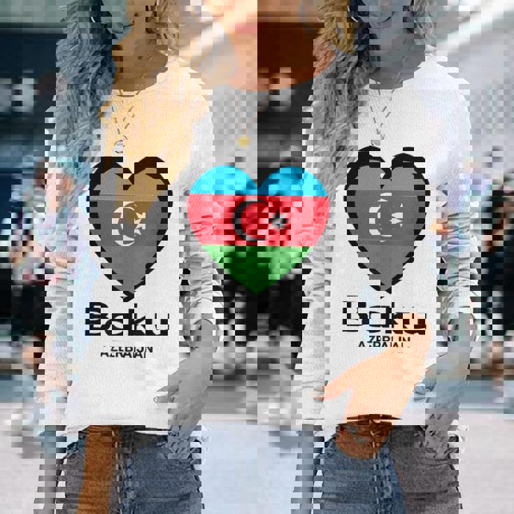 アゼルバイジャン バクー 長袖Tシャツ 彼女への贈り物