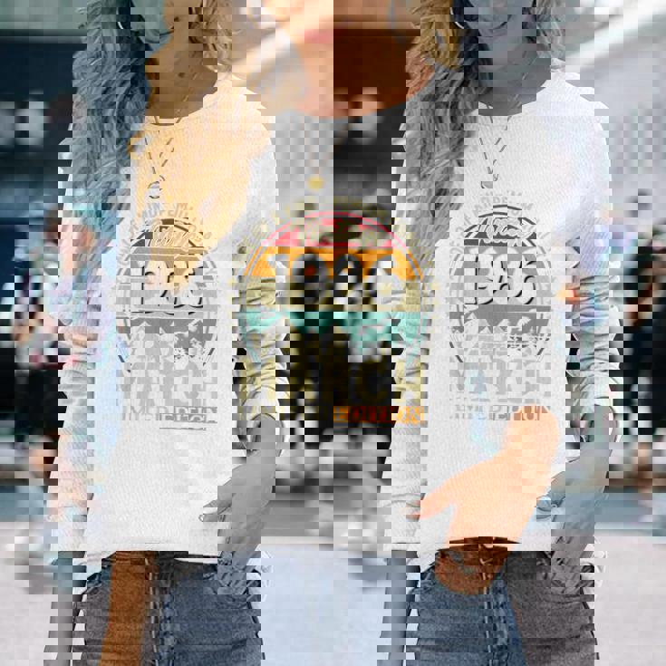 ヴィンテージカー 1986 年3月 40 歳の誕生日 1986 年のクラシックカー 長袖Tシャツ 彼女への贈り物