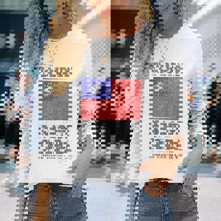 台湾は中国ではありません、反中国共産党、西近平 長袖Tシャツ 彼女への贈り物