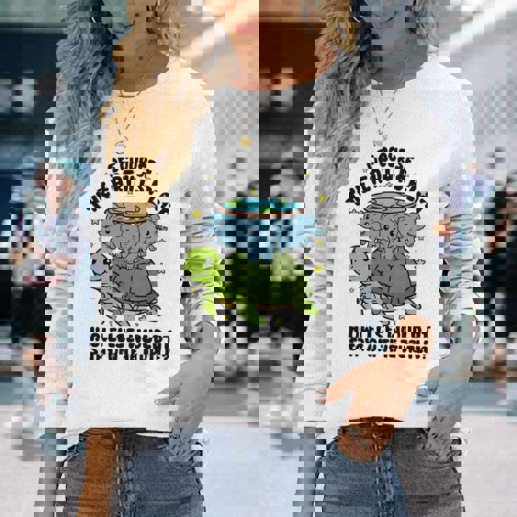 平らな地球協会 面白い陰謀論 亀の象 長袖tシャツ 長袖Tシャツ 彼女への贈り物