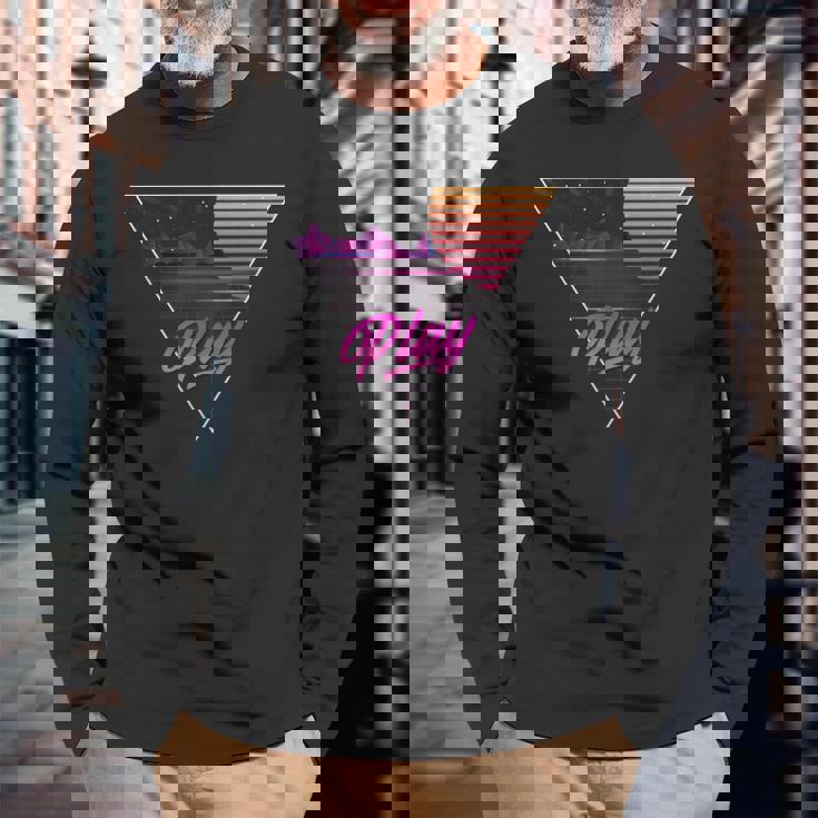 1980年代ynthwave ギフトtシャツ ゲーマーtシャツ レトロスタイリング 長袖Tシャツ 高齢者への贈り物