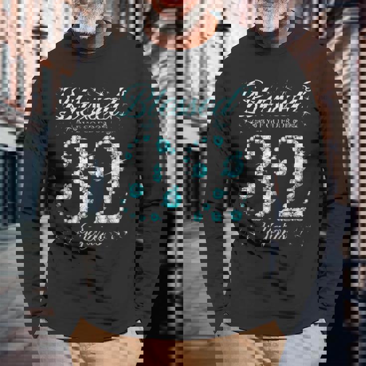 32歳の32歳の誕生日bデーパーティーに神に祝福されて 長袖Tシャツ 高齢者への贈り物