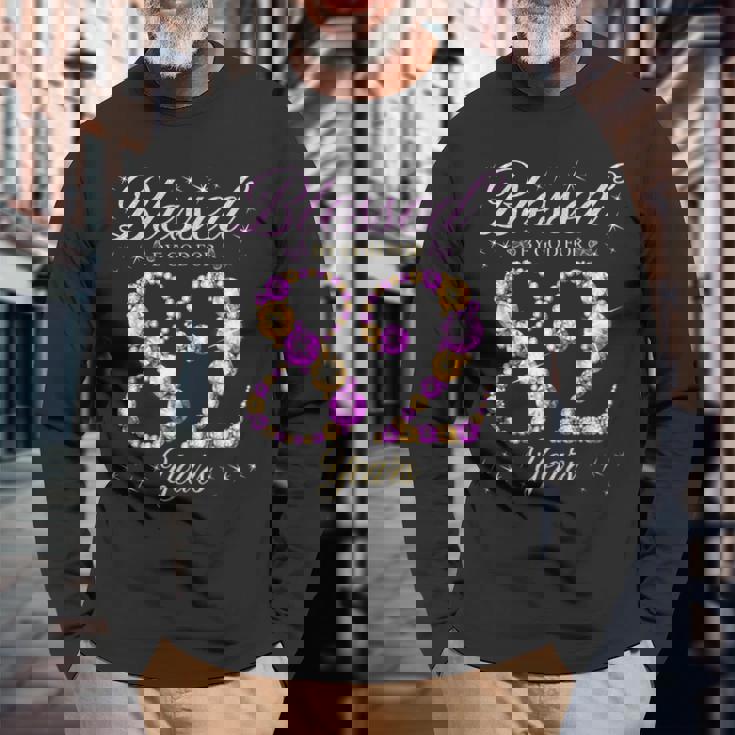 82歳の82歳の誕生日bデーパーティーに神に祝福されて 長袖Tシャツ 高齢者への贈り物