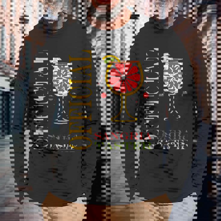 Alcohol Officialangria Taster Drinkangria 長袖Tシャツ 高齢者への贈り物