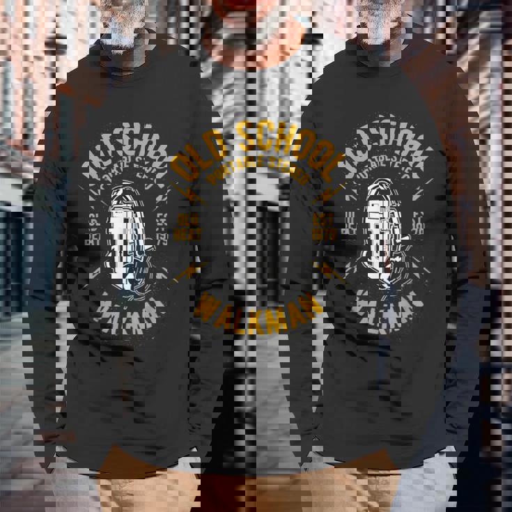 Oldchool Walkman Rocknroll And Music 長袖Tシャツ 高齢者への贈り物