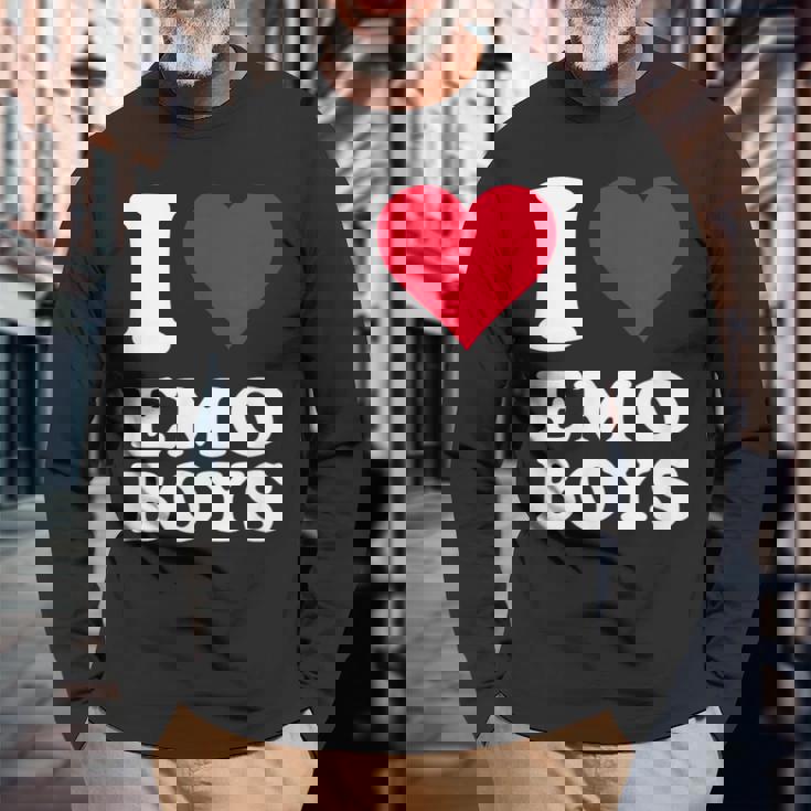 Red Heart I Love Emo Boys 長袖Tシャツ 高齢者への贈り物