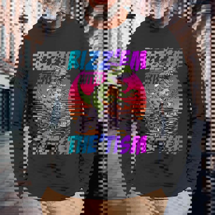 Rizz 'Em With The Tism 恐竜 T-Rex Meme Autism 長袖Tシャツ 高齢者への贈り物