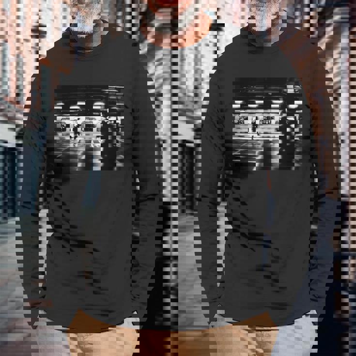 Urban Motion Monochrometreet Photography 長袖Tシャツ 高齢者への贈り物