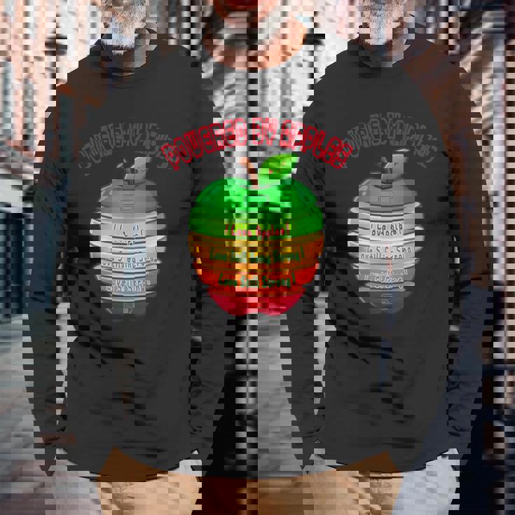 「Powered By Apples（リンゴの力）」リンゴ スライス 充電 バッテリー 残量 おもしろみ 可愛い 長袖Tシャツ 高齢者への贈り物