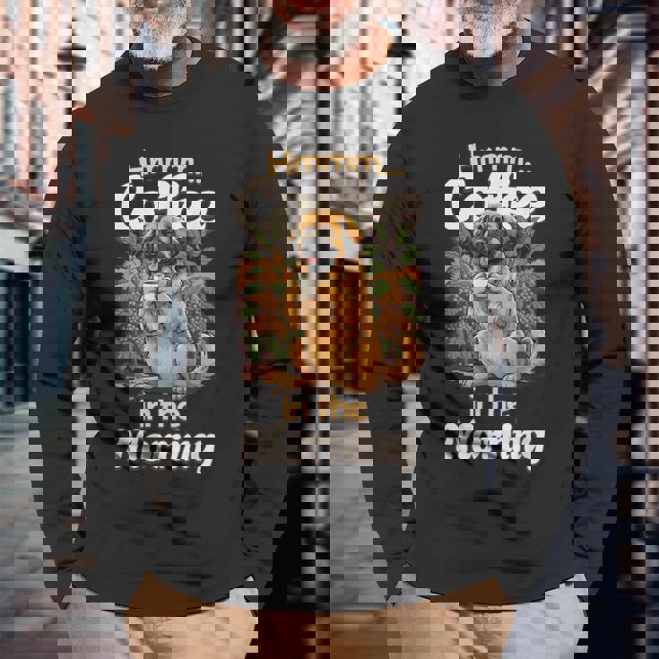 かわいいレオンベルガー犬と朝のコーヒー。 長袖Tシャツ 高齢者への贈り物