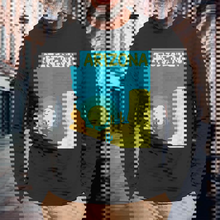 アリゾナ州の地図、モダンな抽象的なアリゾナ砂漠、サボテン 長袖Tシャツ 高齢者への贈り物