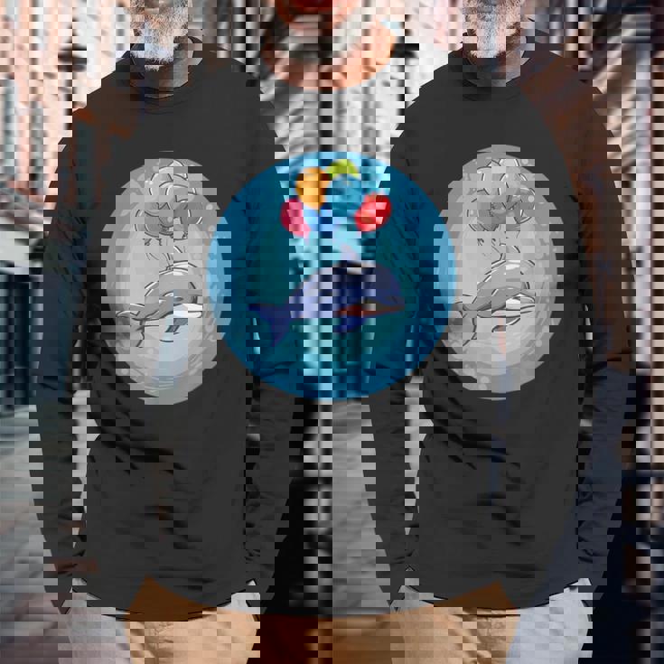 イルカと風船のコスチュームで一日を明るくしましょう。 長袖Tシャツ 高齢者への贈り物