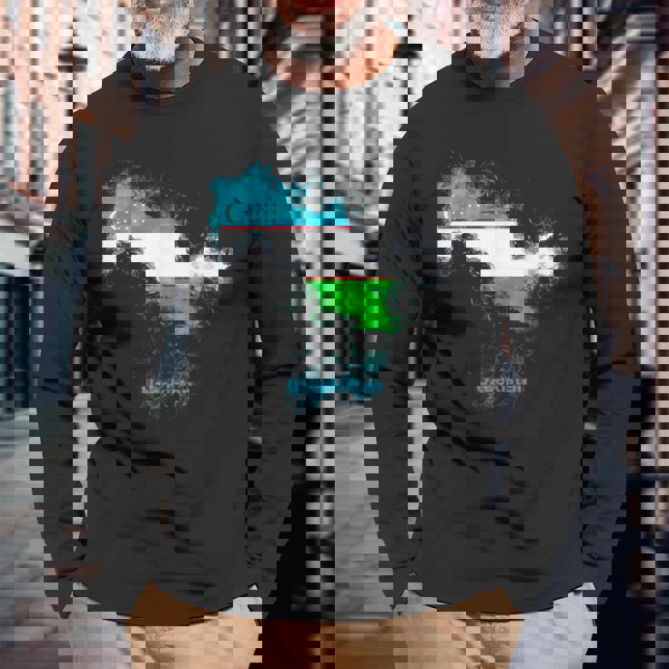 ウズベキスタン 国旗 地図 ウズベク ウズベキスタン 長袖Tシャツ 高齢者への贈り物