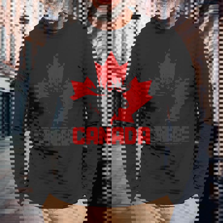 カナダヘラジカ メープルリーフ プライド ヴィンテージ カナダ国旗 長袖Tシャツ 高齢者への贈り物