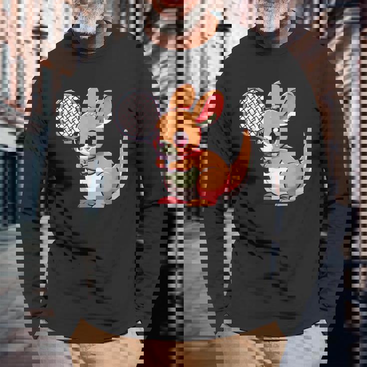 カンガルー かわいい ラケット スポーツ テニス プレイ 動物 キャラクター キュート 長袖Tシャツ 高齢者への贈り物