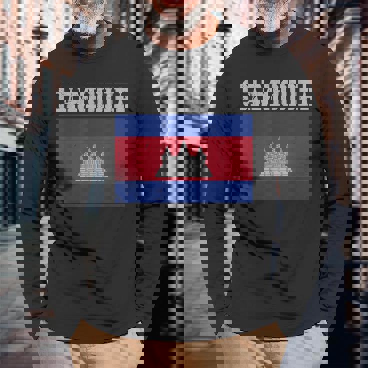 カンボジア-カンボジアの旗ヴィンテージスポーツデザインカンボジア 長袖Tシャツ 高齢者への贈り物