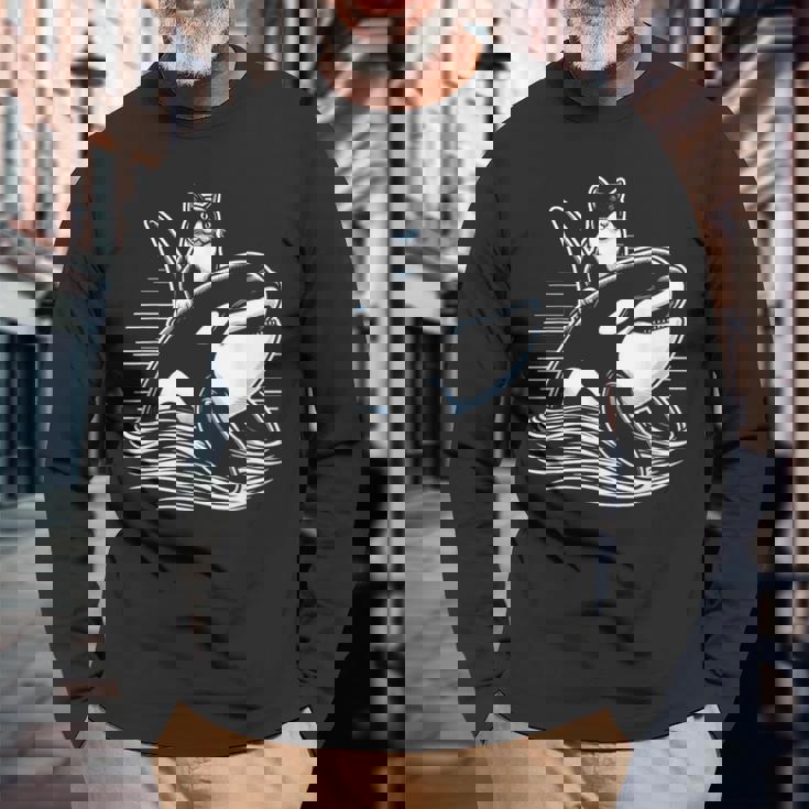 シャチに乗る猫 ファニー 長袖Tシャツ 高齢者への贈り物