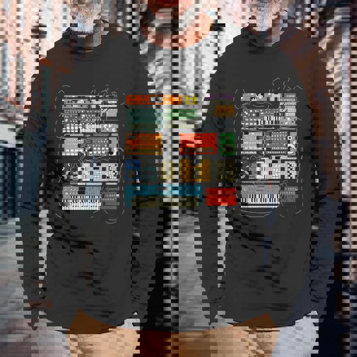 シンセサイザー と エレクトロニック・ミュージシャン と Dj 長袖Tシャツ 高齢者への贈り物