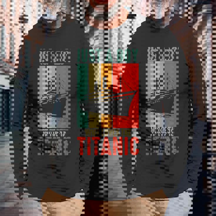 タイタニックボーイラブズ タイタニック ボーイズ タイタニック ボーイズ キッズ ユース 長袖Tシャツ 高齢者への贈り物