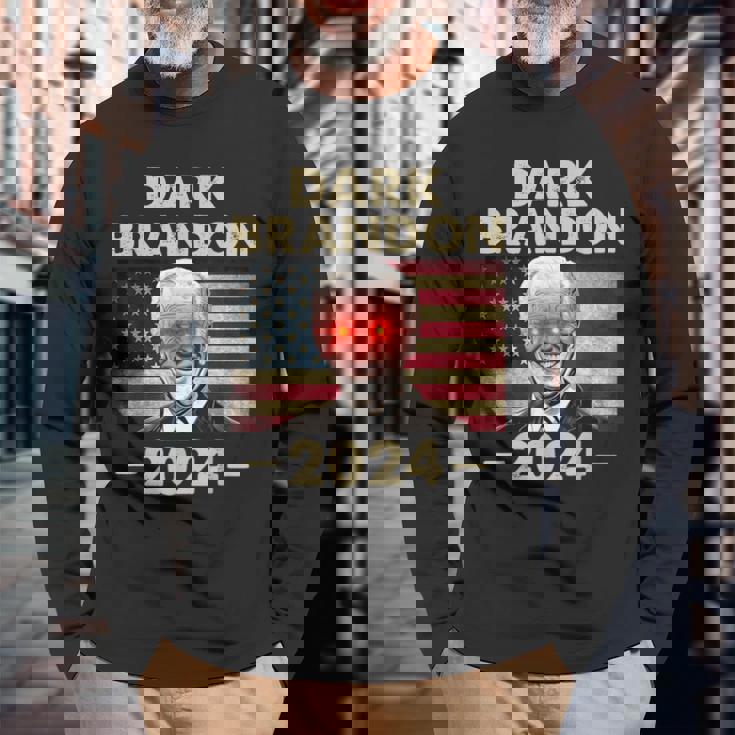 ダークブランドン・バイデン 2024 レトロフラッグ Usa ファニー ジョー・バイデン 長袖Tシャツ 高齢者への贈り物