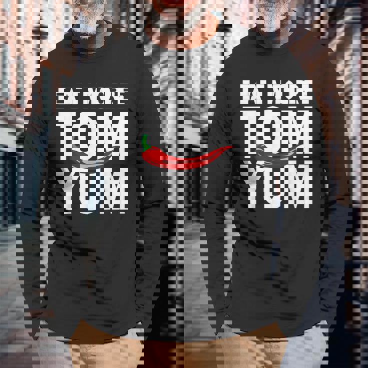 トムヤムクン スパイシーなタイ料理をもっと食べる 唐辛子 タイ 東南アジア プーケット ギフト バンコク お土産 長袖Tシャツ 高齢者への贈り物