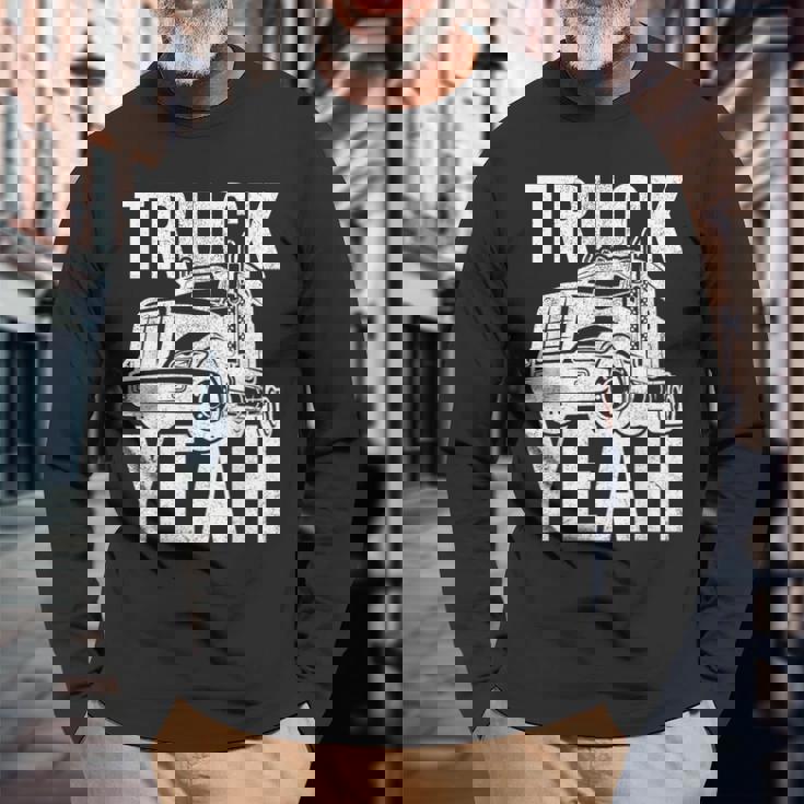 トラッカー 18輪トラック イェーピンク 長袖Tシャツ 高齢者への贈り物