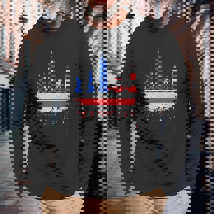 ニューヨーク・スカイライン 星条旗 アメリカ国旗アート Love Ny 長袖Tシャツ 高齢者への贈り物