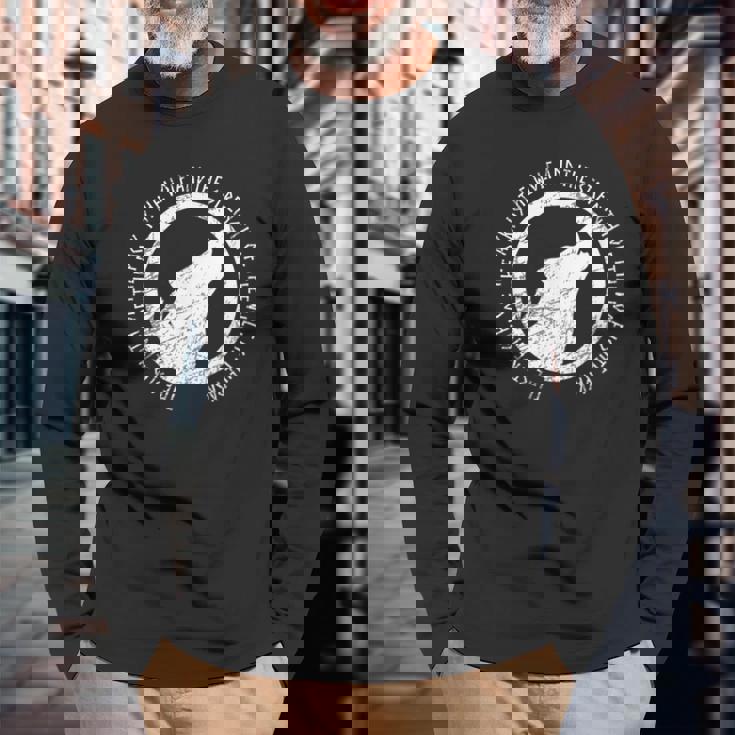 パックの強みはウルフ・キンドレッド・ウルフ・パック・スクワッド 長袖Tシャツ 高齢者への贈り物