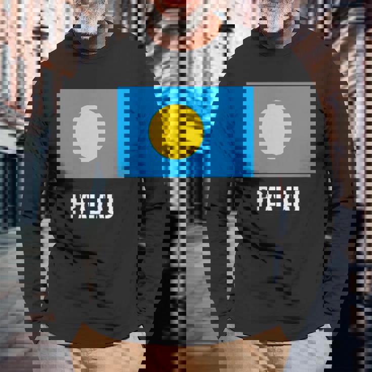 パラオの国旗 長袖Tシャツ 高齢者への贈り物