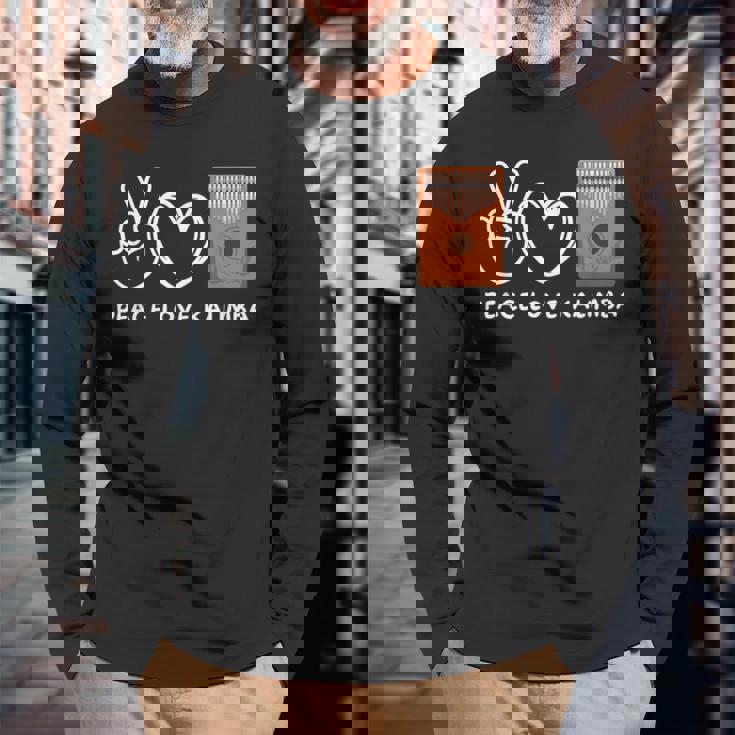 ピース、ラブカリンバレトロカリンバラバー 長袖Tシャツ 高齢者への贈り物