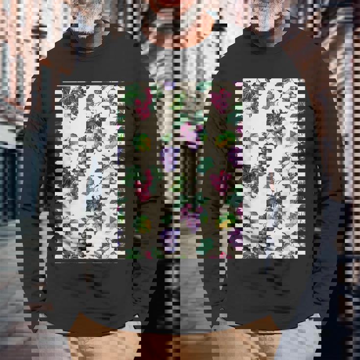 ミニマリストのブドウ柄アート。 長袖Tシャツ 高齢者への贈り物