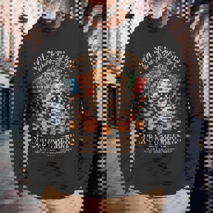 メキシコの遺産 ディア・デ・ロス・ムエルトス・カラベラ 長袖Tシャツ 高齢者への贈り物