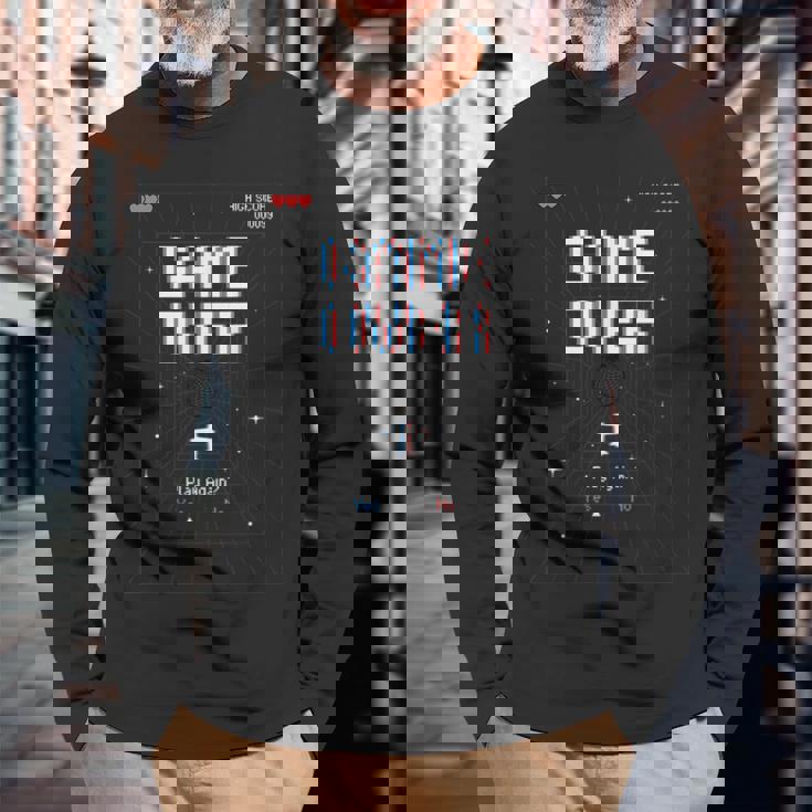 レトロアーケードゲームオーバーゲーム 長袖Tシャツ 高齢者への贈り物