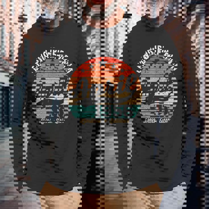 ヴィンテージ70歳の誕生日の伝説は1956年4月に誕生しました。 長袖Tシャツ 高齢者への贈り物