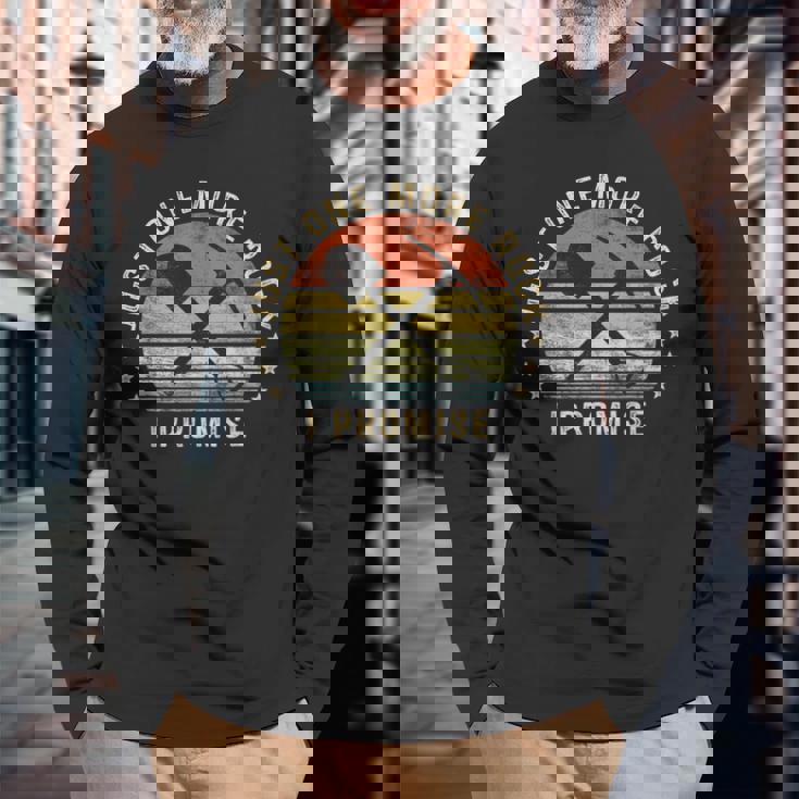 地質学ギフトジャストワンモアロックお約束おもしろ地質学者 長袖Tシャツ 高齢者への贈り物