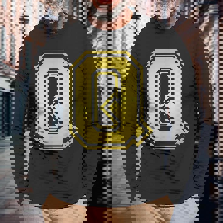 大文字 Q プリントされた明るいスタイルのデザイン。 長袖Tシャツ 高齢者への贈り物