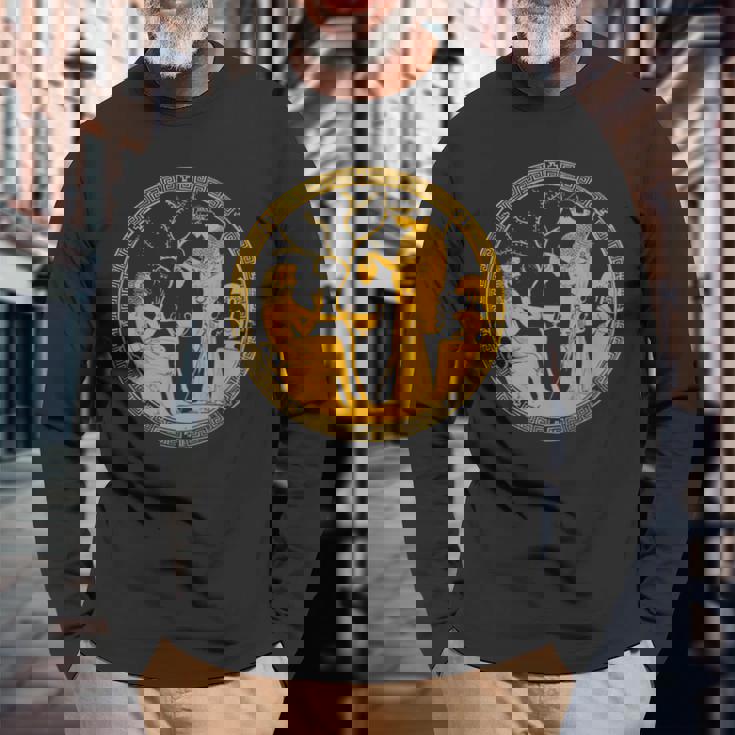 女神アテナと英雄ヘラクレス古代ギリシャ美術神話 長袖Tシャツ 高齢者への贈り物