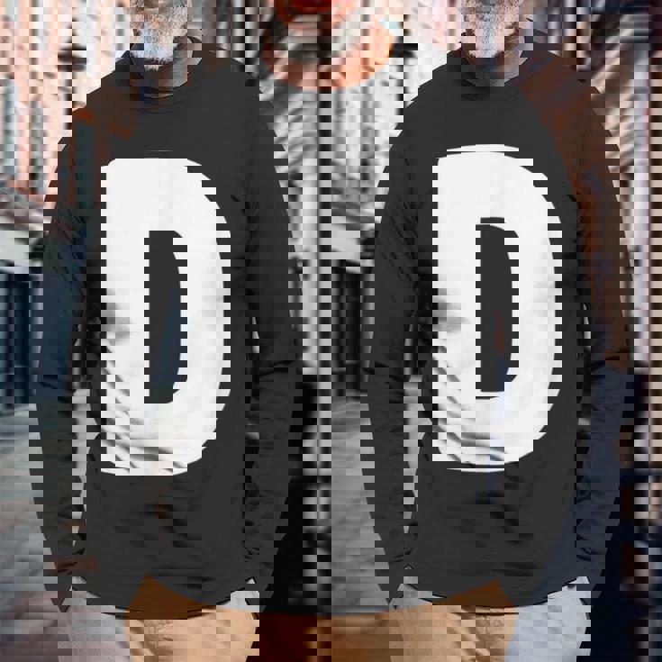 文字d 大文字 アルファベット モノグラム イニシャル 長袖Tシャツ 高齢者への贈り物