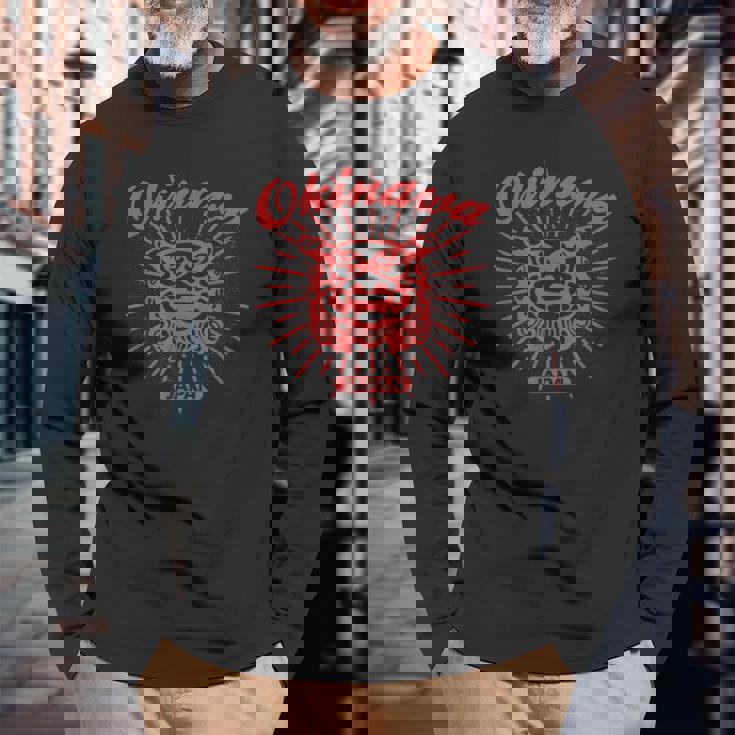 沖縄 那覇 伝統 シーサー ガーディアン ライオン 日本神話 長袖Tシャツ 高齢者への贈り物