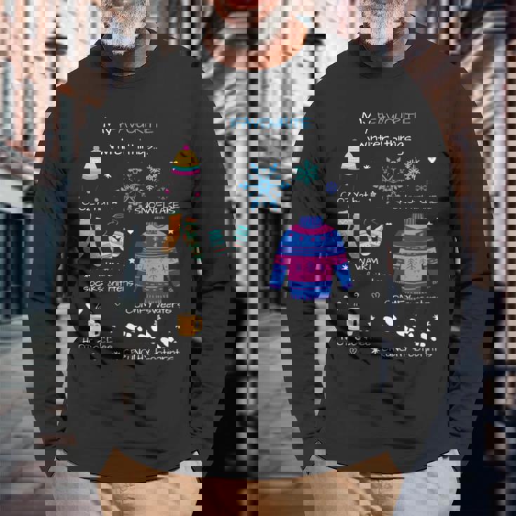 私のお気に入りの冬のものは、居心地の良い帽子、雪の結晶、ホットコーヒーです。 長袖tシャツ 長袖Tシャツ 高齢者への贈り物