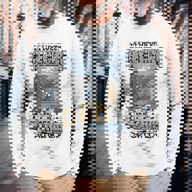 Gaming And Dad Jokes 面白い レトロ ゲーマー 父 しゃれ 長袖Tシャツ 高齢者への贈り物