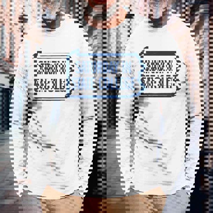 Saturday Intate College Pa Is For Football 長袖Tシャツ 高齢者への贈り物